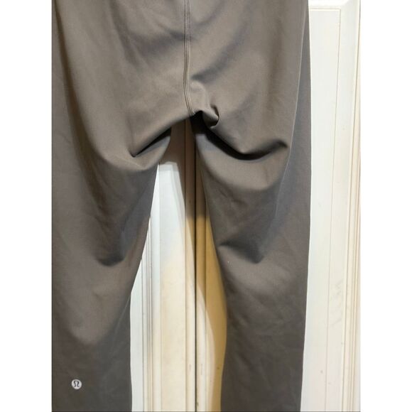 Lululemon Women's Pull On Stretch Athletic Yoga Cropped Leggings Black Size 6 - Picture 5 of 9